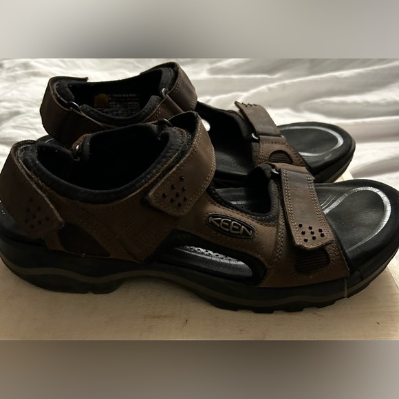 Men\'s Keen Rialto II 3 Point Outdoor Sandals Dark Earth & Black Size 9.5 VGUC main image 5
